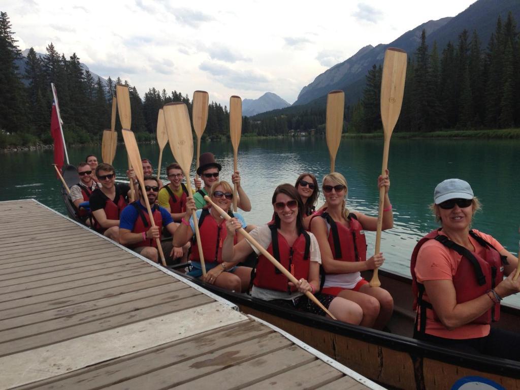 Ywca Banff Hotel المظهر الخارجي الصورة